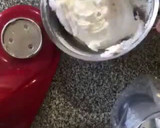 Foto del paso 3 de la receta: Cocadas ! Merengue y coco no más ♥️🥰 sin tacc