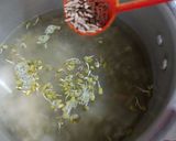 A picture of step 3 of Sprouts khichdi.
