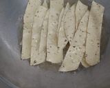 A picture of step 1 of Rajasthani Papad Curry.