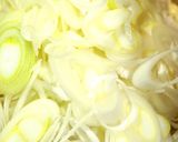 A picture of step 1 of Amazing Yuzu Pepper Shabu-Shabu with Green Onions.