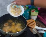 Foto langkah ke 6 dari resep Ayam Popcorn Goreng Bawang Putih.
