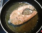 Foto del paso 3 de la receta: Salmón a las finas hierbas con judias planas