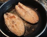 Foto del paso 1 de la receta: Empanada de fritada y salmón 
