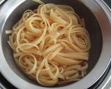 Foto del paso 1 de la receta: Tallarines al pesto con langostinos