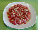 Foto del paso 2 de la receta: Tomate aliñado al estilo sevillano 