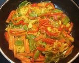 Foto del paso 4 de la receta: Ñoquis con salteado de verduras y mejillones