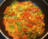 Foto del paso 4 de la receta: Ñoquis con salteado de verduras y mejillones