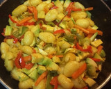 Foto del paso 6 de la receta: Ñoquis con salteado de verduras y mejillones