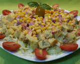 Foto del paso 5 de la receta: Ensalada con tortilla, pavo y crema cheddar 