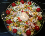 Foto del paso 5 de la receta: Ensalada de pollo y queso azul 