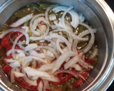 Foto del paso 3 de la receta: Aliño de pimientos con sardinas