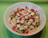 Foto del paso 4 de la receta: Pasta con tofu, vegetales, atún y salsa de soja