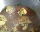 A picture of step 3 of Cauliflower with Vetki fish curry.