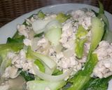 Foto langkah ke 7 dari resep Tumis Pokcoy Ayam Cincang.