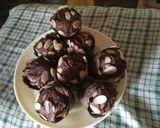 Foto langkah ke 6 dari resep Muffin coklat kukus.