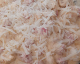 Foto del paso 3 de la receta: Pechuga de pollo, salchichas de queso con salsa de queso picante
