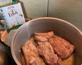 Foto del paso 2 de la receta: Bondiola a la mostaza con papas