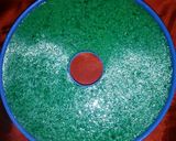 Foto langkah ke 5 dari resep Puding Mangga Lapis Pandan lumut.