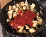 Une image de l'étape 7 de Aubergines violettes aux tomates, gingembre et paprika.