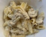 عکس مرحله 2 از دستور پاستا پنه با سس آلفردو