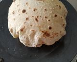 सॉफ्ट और फूली फूली रोटी (Soft aur fuli fuli Roti recipe in Hindi) रेसिपी चरण 3 फोटो