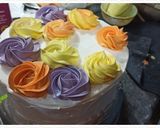 A picture of step 9 of Coloured Rosettes cake.