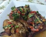 Gambar langkah 8 resipi Ayam Tiram Thai.