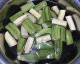 Hình bước làm 2 của món Ếch um chuối đậu!!!