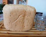 Foto del paso 1 de la receta: 24.Pan semi integral con pipas de Girasol / Panificadora