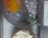 A picture of step 1 of Paneer bhurji.