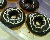 Foto langkah ke 8 dari resep Belajar topping donat yuk.
