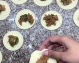 A picture of step 4 of Steamed Chicken Momos.
