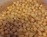 A picture of step 4 of Vegan lebanese stew with aubergine, chickpeas and mint.