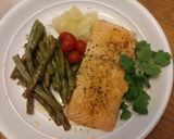 A picture of step 3 of Sweet & Spicy Salmon w/Green Beans.