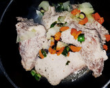 Foto del paso 1 de la receta: Pollo Con Puré De Hierbas
