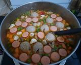 Foto langkah ke 8 dari resep Sop Kondangan aka Sop Merah.