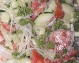 Foto del paso 2 de la receta: Ensalada con aguacate 🥑