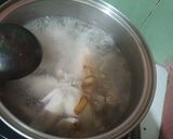 Foto langkah ke 1 dari resep Sop Ayam.