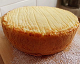 Foto del paso 6 de la receta: Bizcocho genovés invertido con crema pastelera (sin gluten)