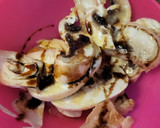 Foto del paso 1 de la receta: Ensalada con aguacate y champiñones macerados