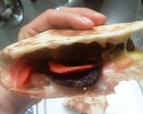 Foto del paso 10 de la receta: 🌮🌯Rapidita o Wrap con hamburguesa de Atún, remolachas y zanahorias salteadas tocineta y queso!!!