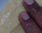 Foto langkah ke 5 dari resep Roti Canai Keju.