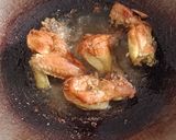 Foto langkah ke 4 dari resep 56. Ayam Lengkuas Bumbu Racik Simpel.