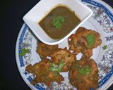 A picture of step 4 of Aloo Or Palak Pakory.