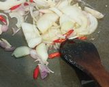 Foto langkah ke 2 dari resep Tumis kol.