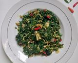 Foto langkah ke 4 dari resep Tumis Ebi Daun Singkong.