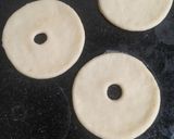डोनट (donut recipe in marathi) रेसिपी स्टेप 3 फोटो 