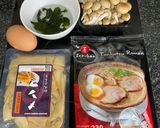 A picture of step 1 of Tonkotsu ramen.