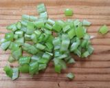 Foto del paso 3 de la receta: Ensalada de nopales de la casa