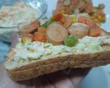 รูปขั้นตอนการทำที่ 3 ของ ไส้กรอกไก่&ผักรวมผัดเนย